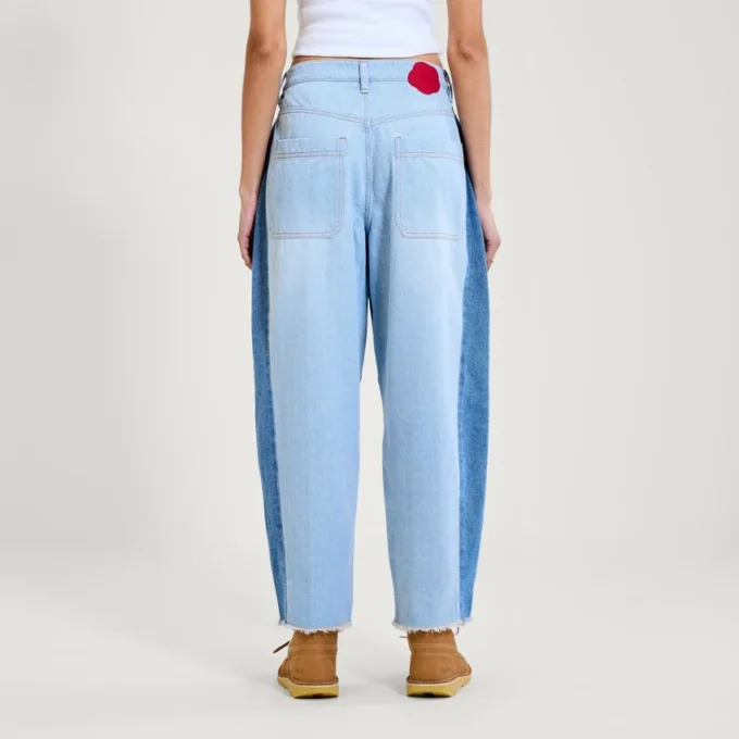 Γυναικείο τζιν Kickers Classic Wide Leg Barrel μπλε Γυναικείο τζιν Kickers Classic Wide Leg Barrel μπλε